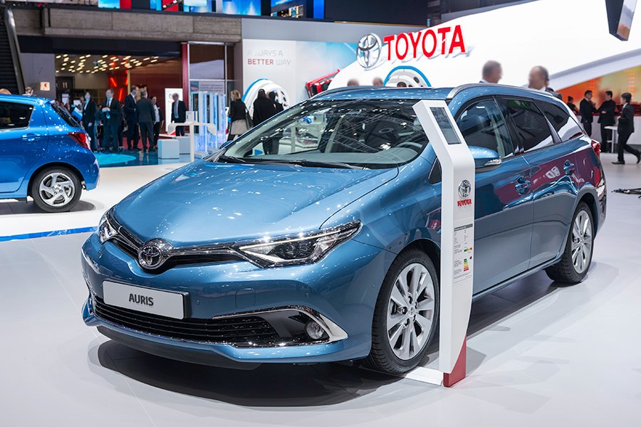 YEN� TOYOTA AUR�S 2015 CENEVRE RES�M GALER�S�